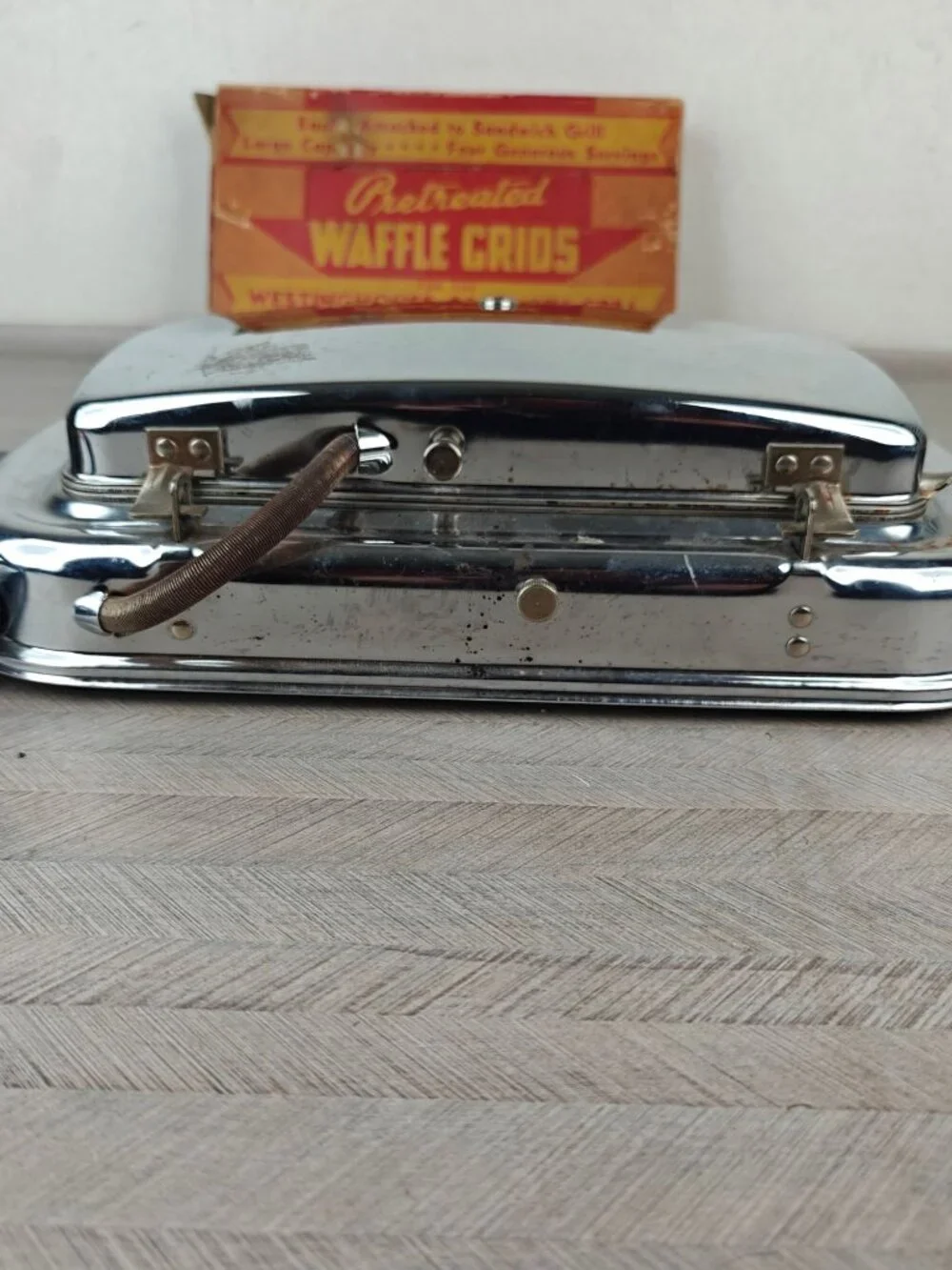 Vintage Westinghouse Chrome Sandwich Grill With Pretreated Waffle Grids '50s USA